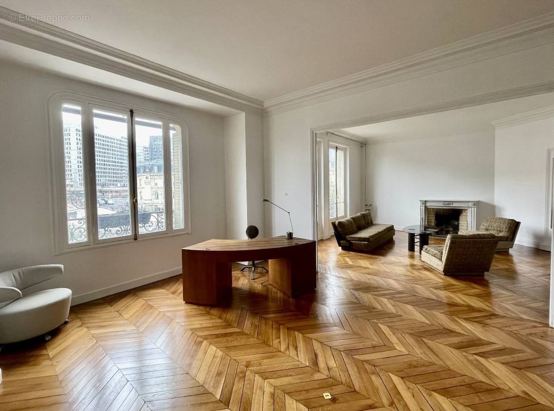 Appartement à PARIS-12E