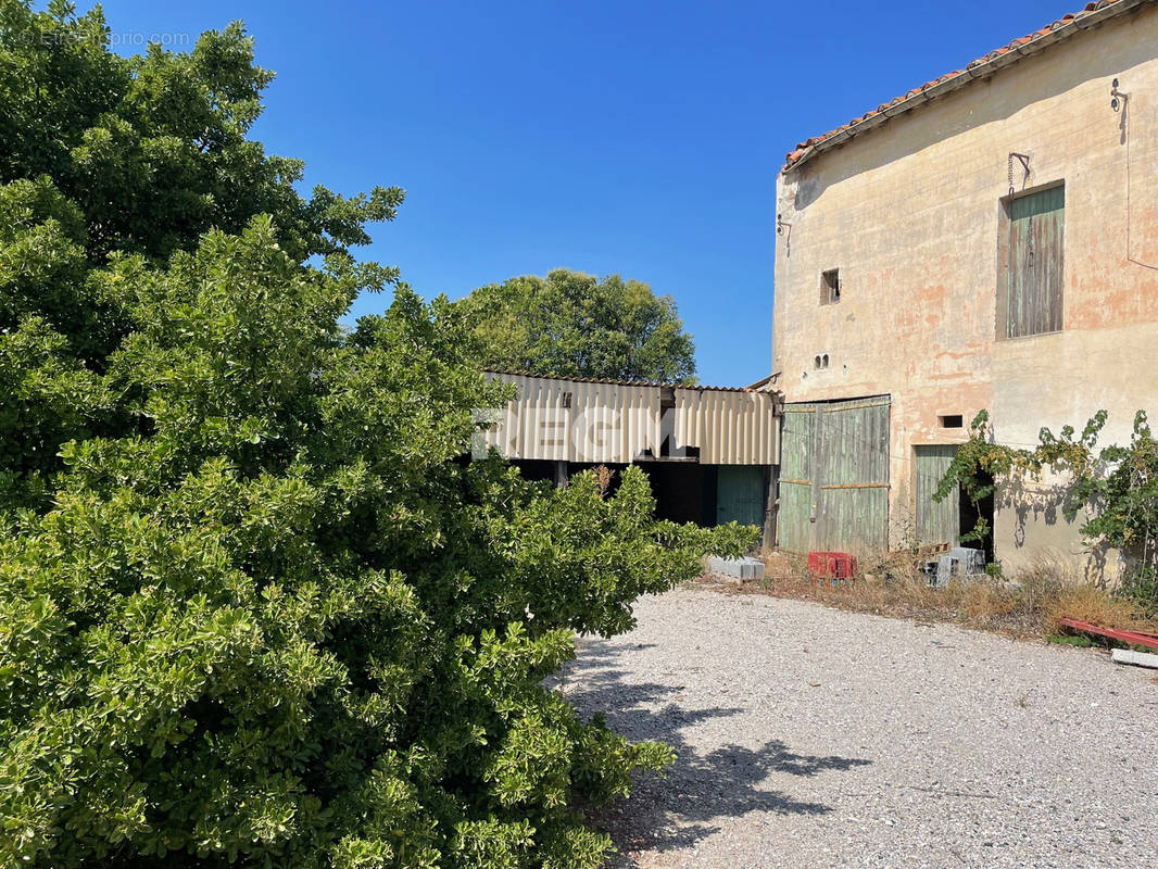 Maison à SAINT-ESTEVE