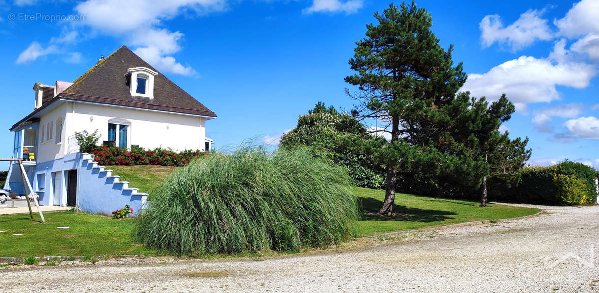 Maison à SAINT-COME-DE-FRESNE