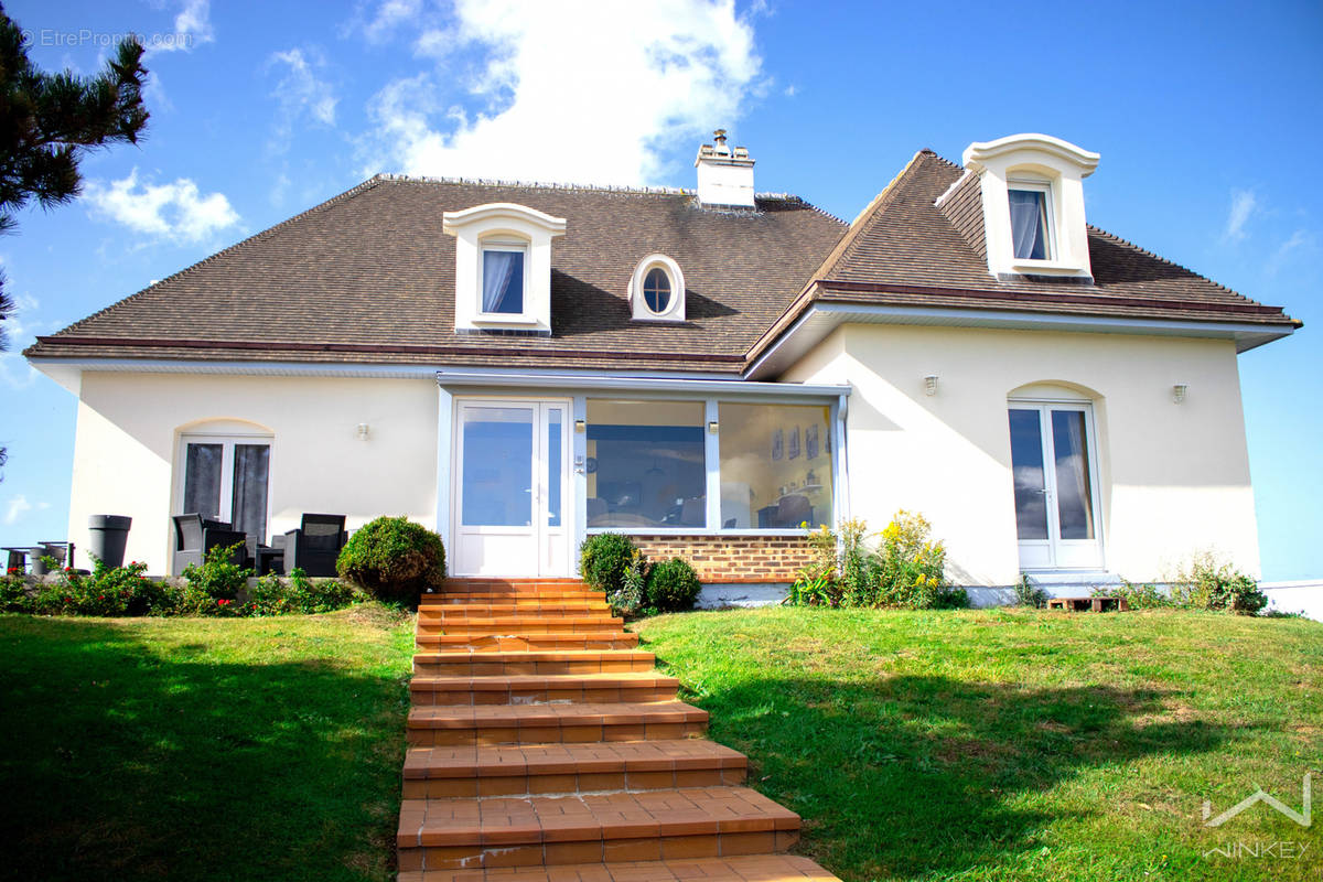 Maison à SAINT-COME-DE-FRESNE