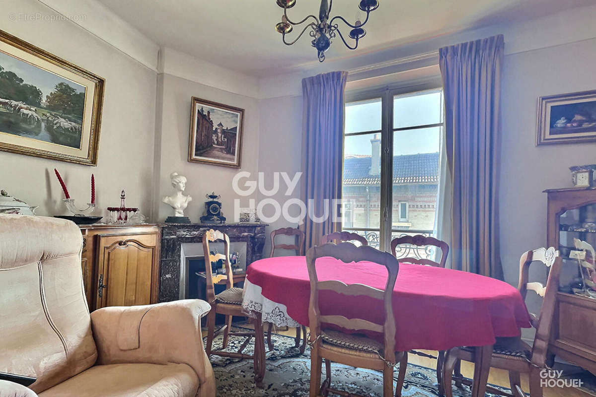 Appartement à MAISONS-ALFORT