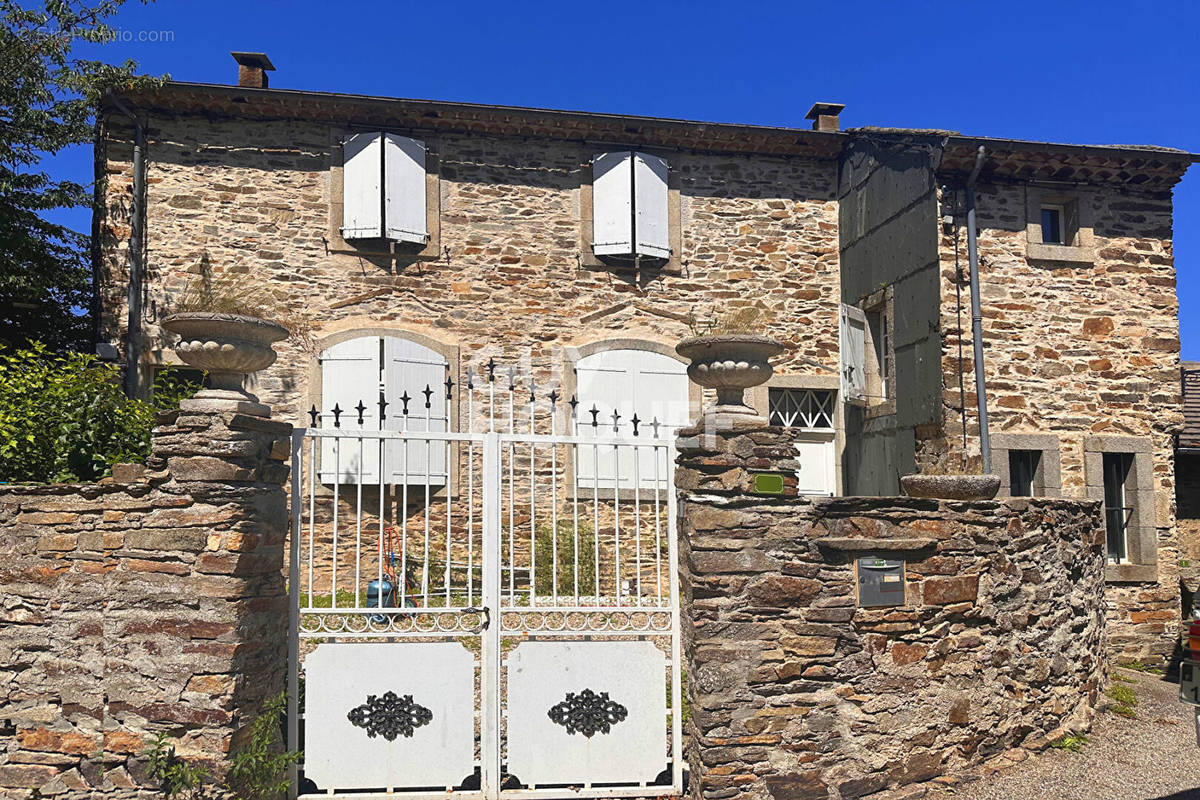 Maison à ROQUEFERE