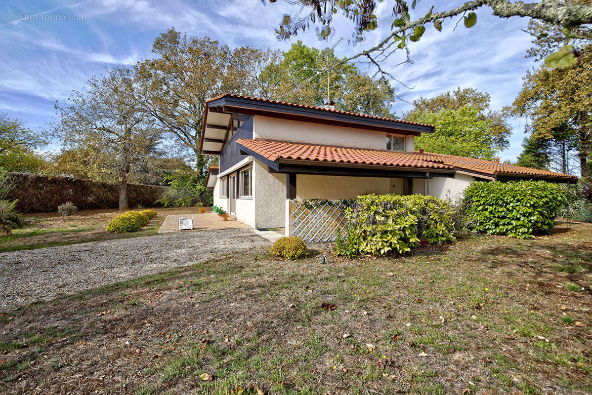 Maison à PESSAC