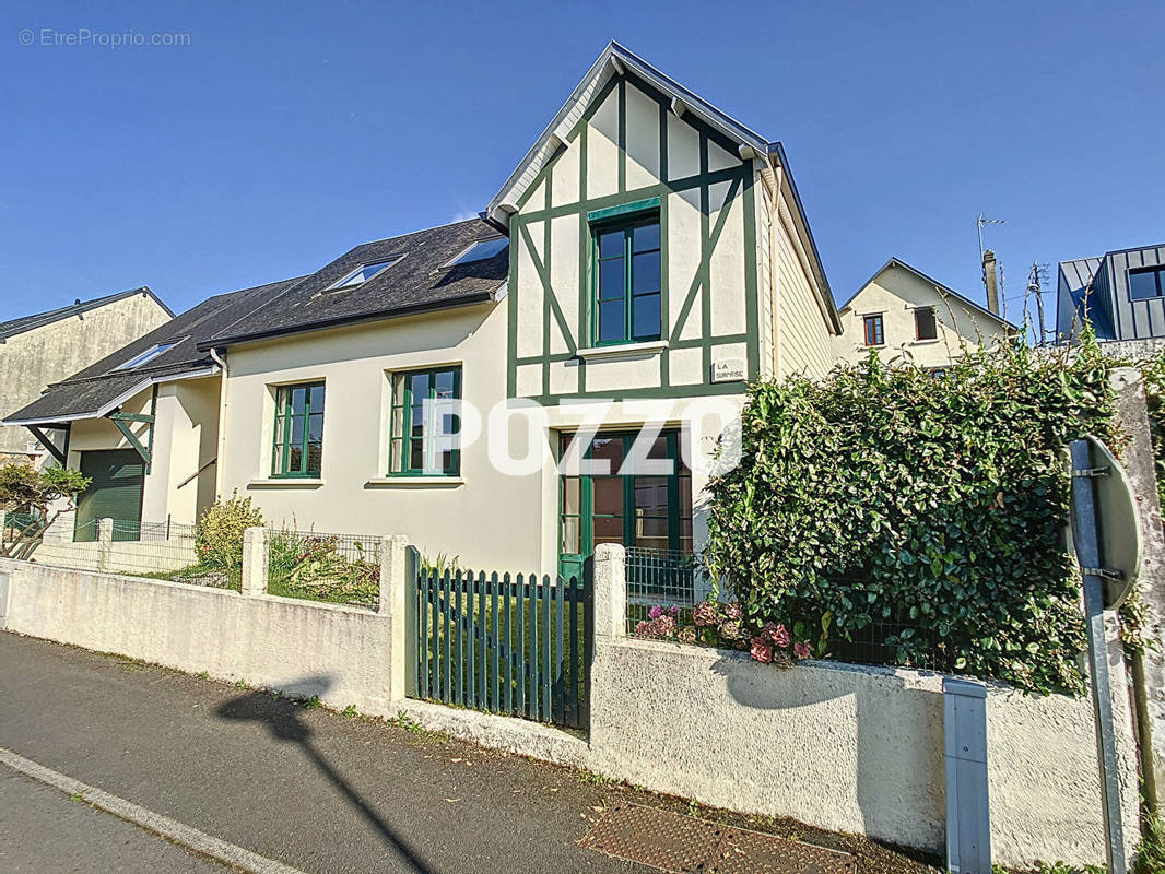 Maison à SAINT-PAIR-SUR-MER