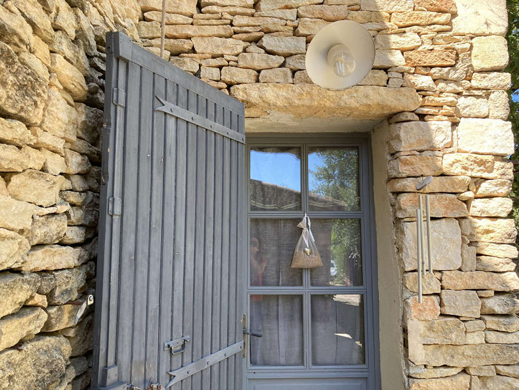 Maison à GORDES