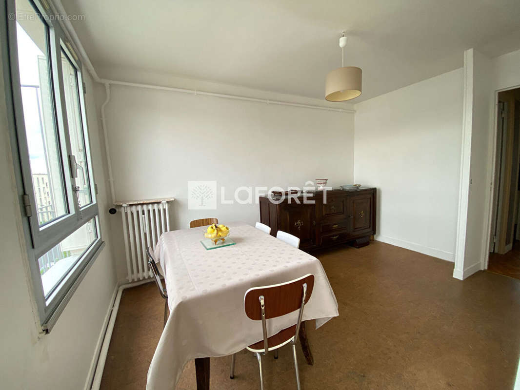 Appartement à RUEIL-MALMAISON