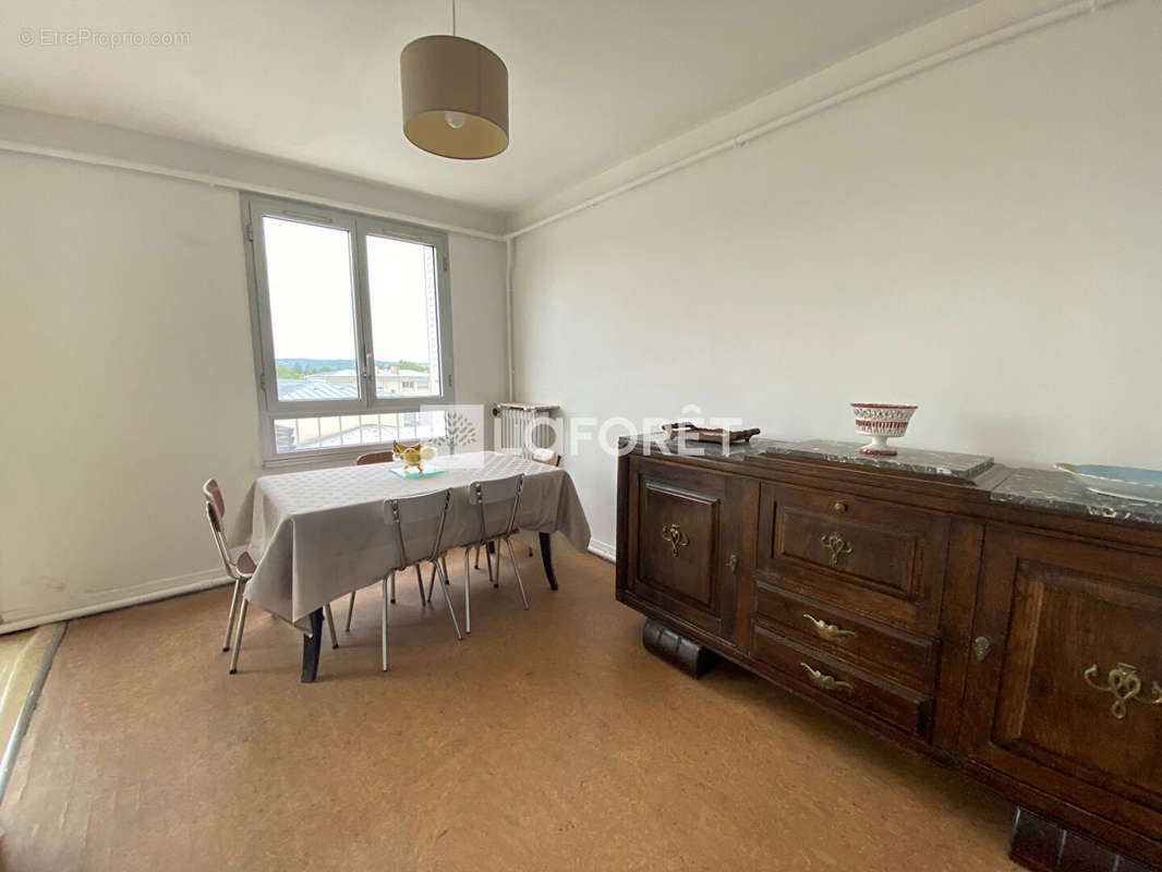 Appartement à RUEIL-MALMAISON