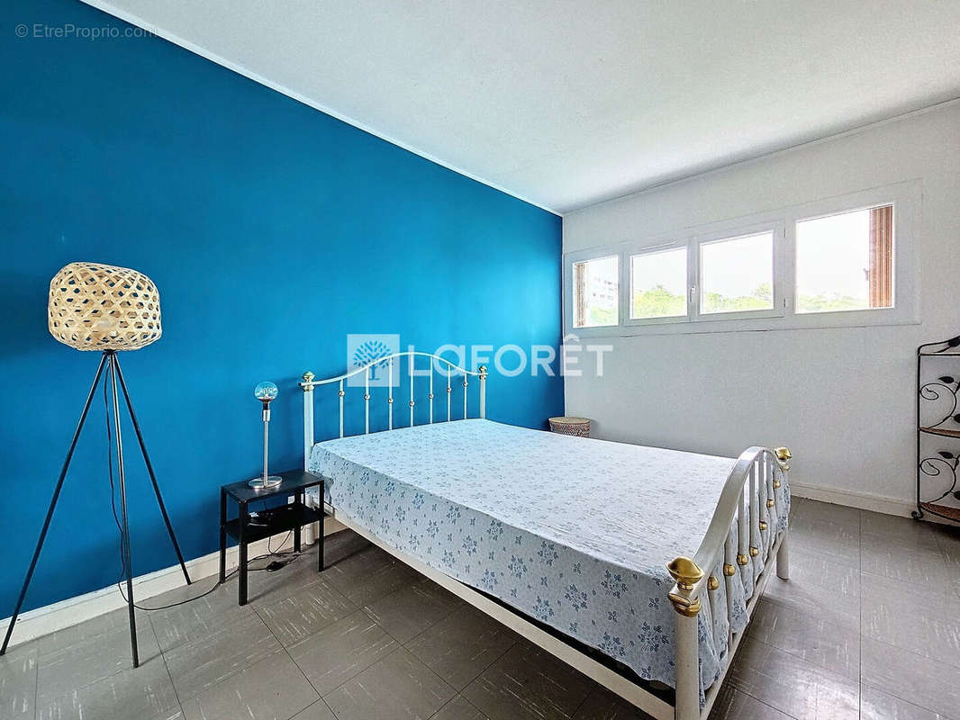 Appartement à MARSEILLE-15E