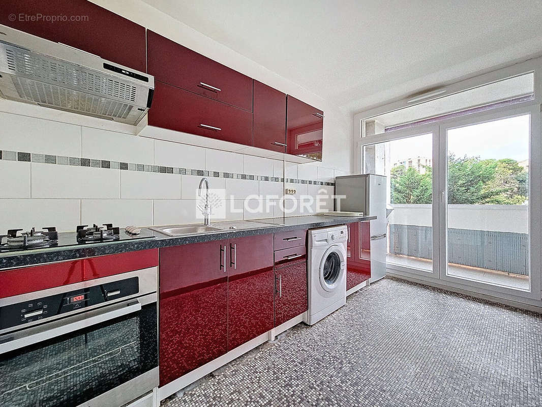 Appartement à MARSEILLE-15E