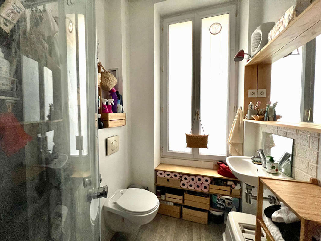 Appartement à PARIS-18E