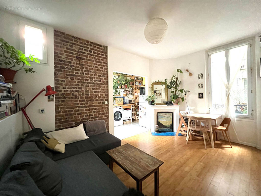 Appartement à PARIS-18E