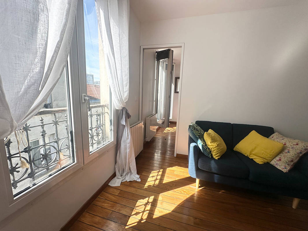 Appartement à PARIS-18E