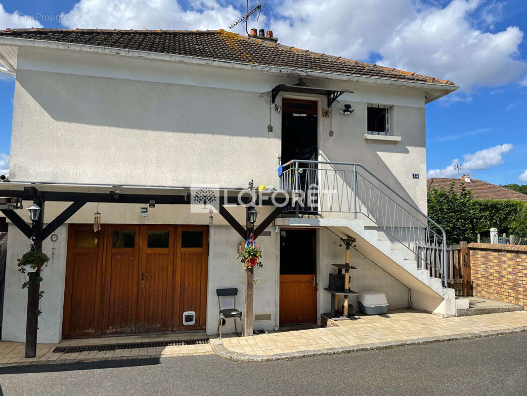 Maison à CORMELLES-LE-ROYAL