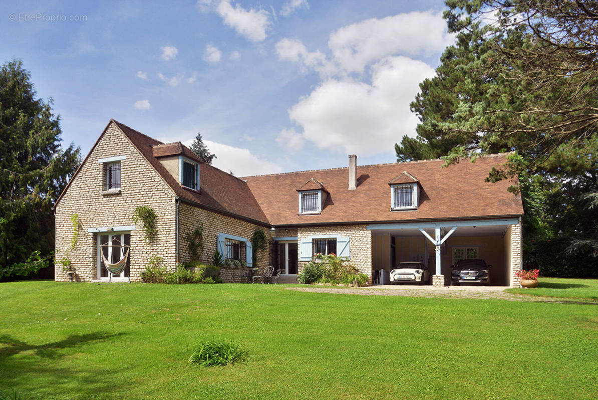 Maison à YERRES