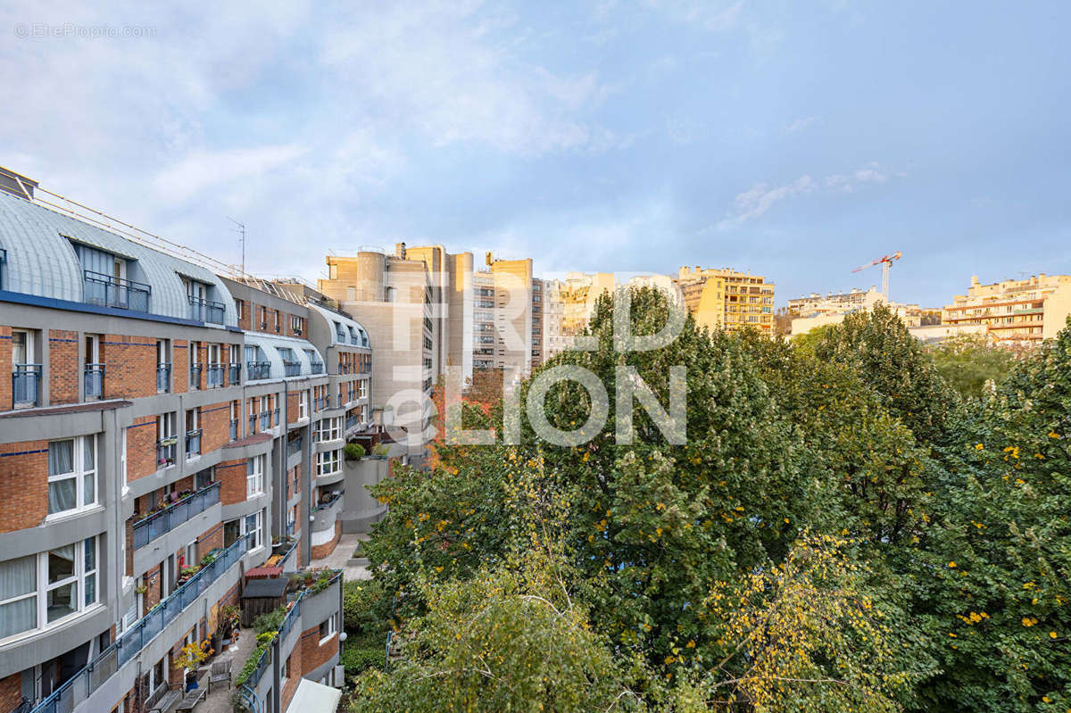 Appartement à PARIS-19E