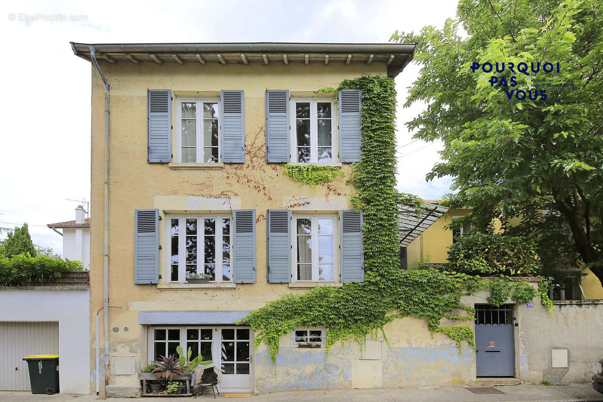 Maison à CALUIRE-ET-CUIRE