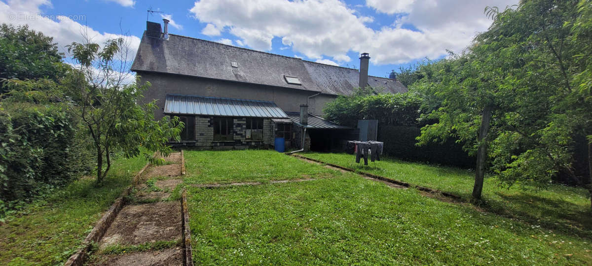 Maison à CHEVAIGNE