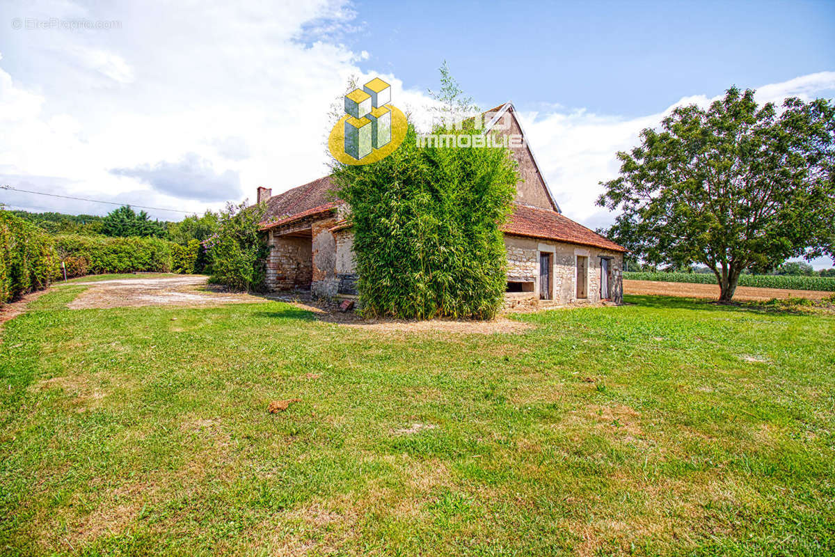 Maison à SAINT-CHRISTOPHE-EN-BRESSE