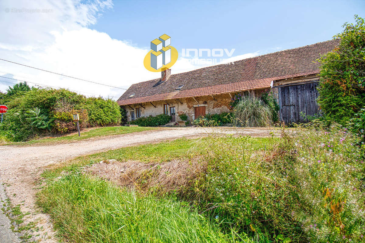 Maison à SAINT-CHRISTOPHE-EN-BRESSE