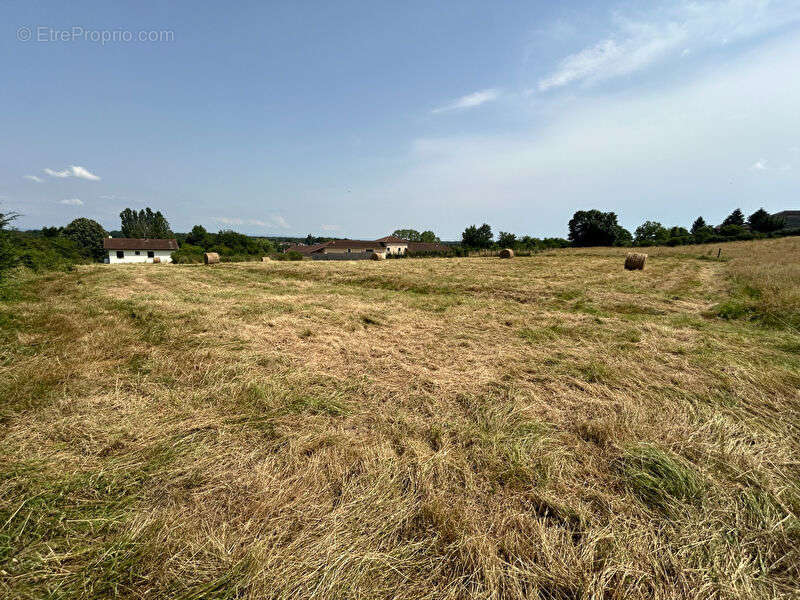 Terrain à CHAVEYRIAT