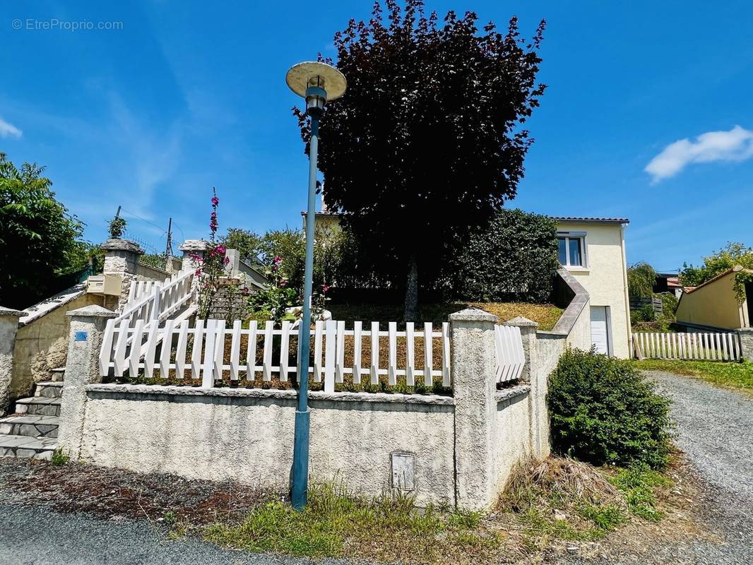 Maison à L&#039;ORBRIE