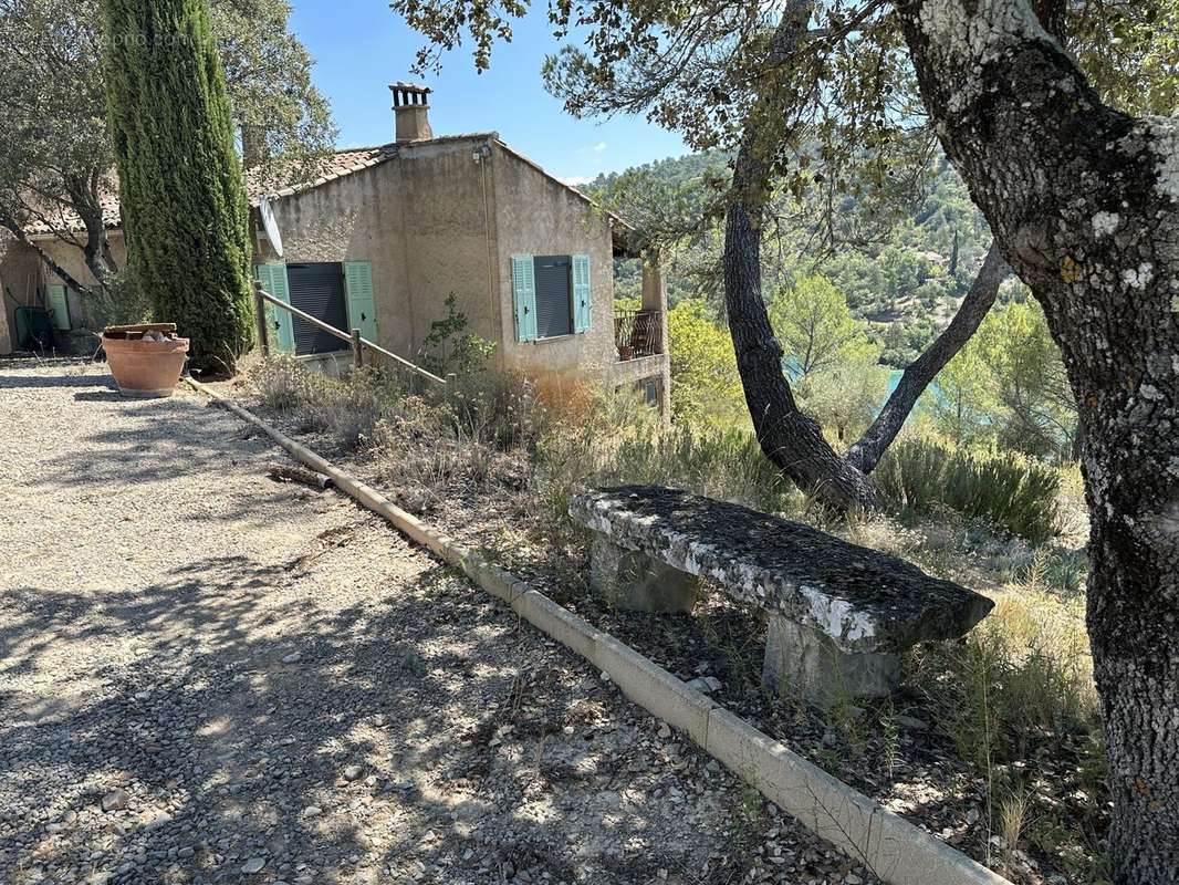 Maison à ESPARRON-DE-VERDON