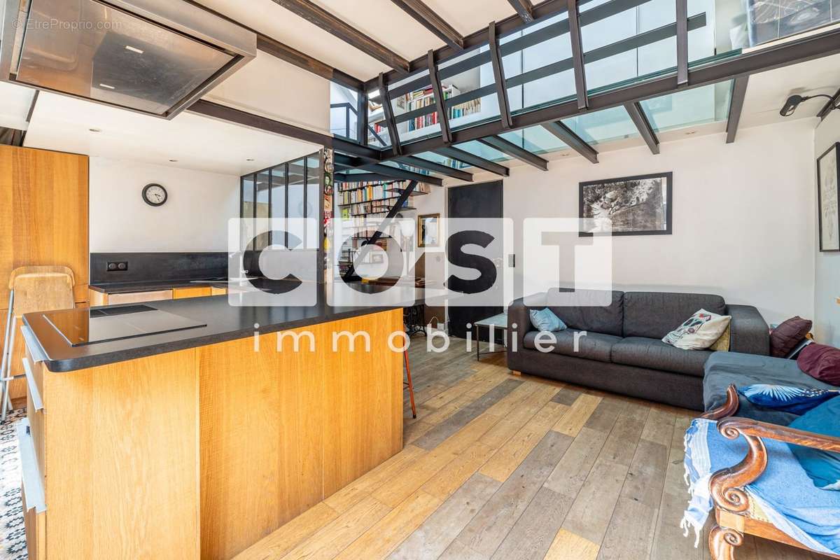 Appartement à PARIS-17E