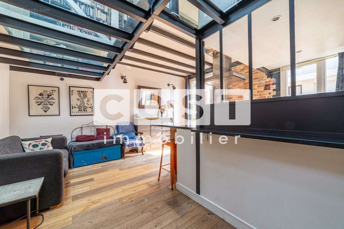 Appartement à PARIS-17E