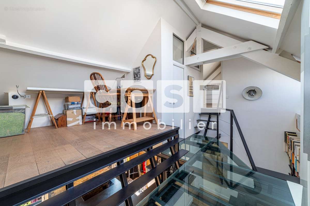 Appartement à PARIS-17E