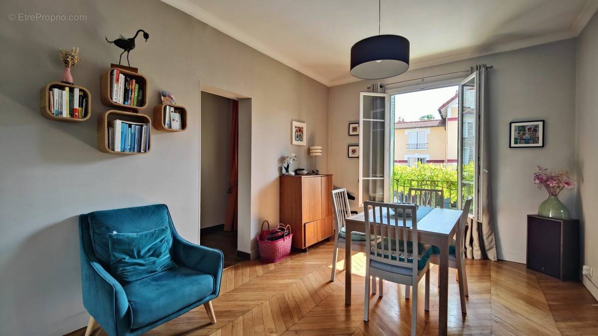 Appartement à BOURG-LA-REINE