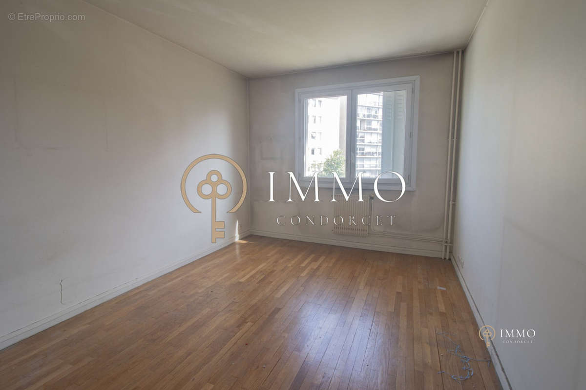 Appartement à BOURG-LA-REINE