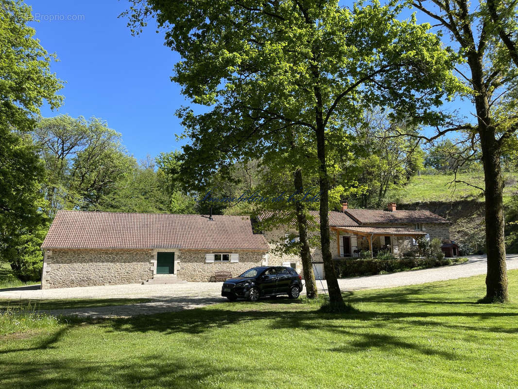 Maison à SAINT-ROMAIN-ET-SAINT-CLEMENT