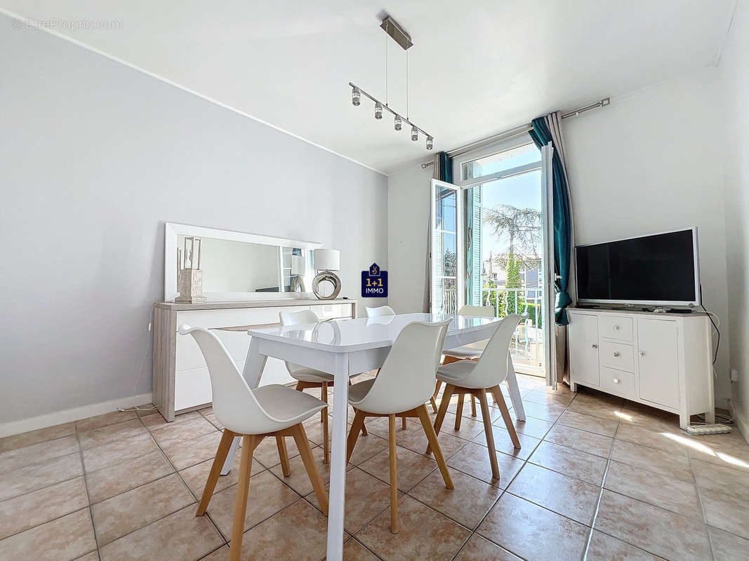 Appartement à FREJUS