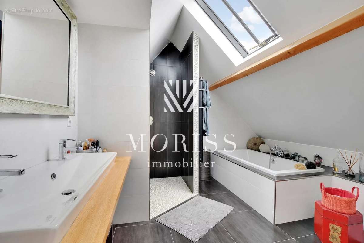 Appartement à IVRY-SUR-SEINE