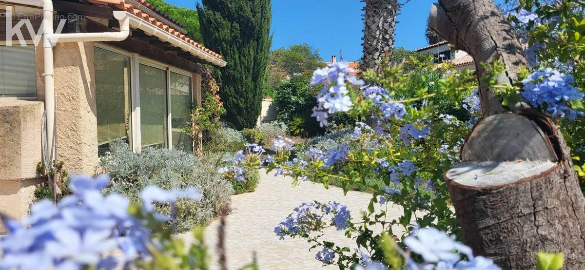 Maison à HYERES