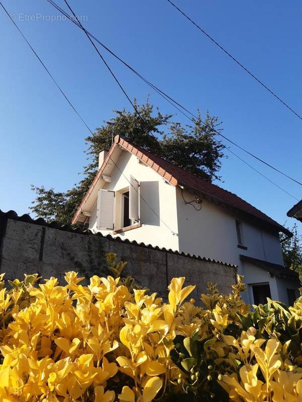 Maison à SARTROUVILLE