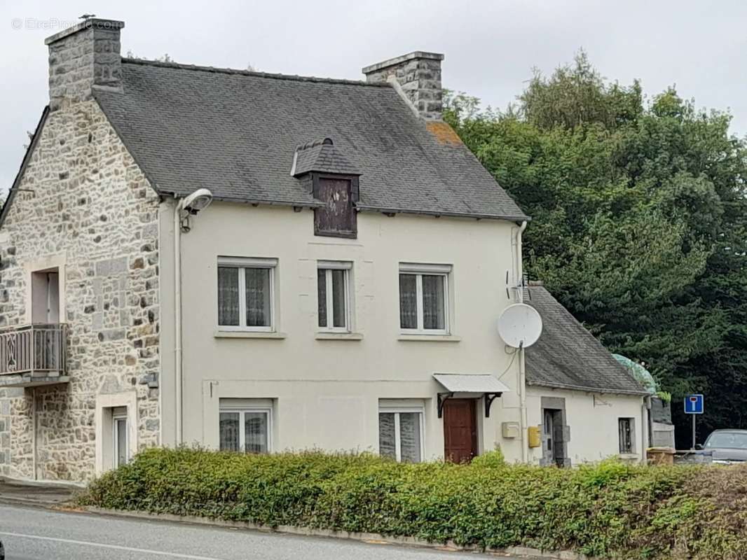 Maison à TREGUEUX