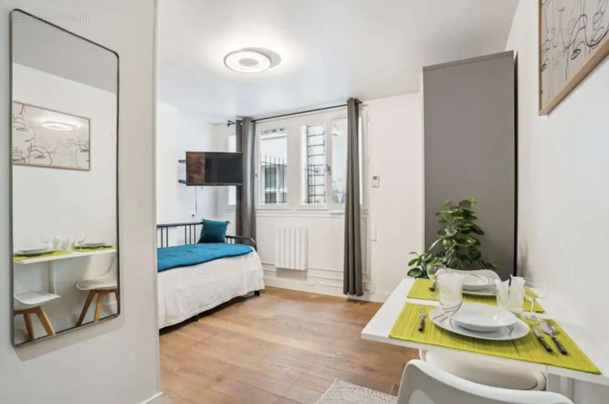 Appartement à PARIS-3E