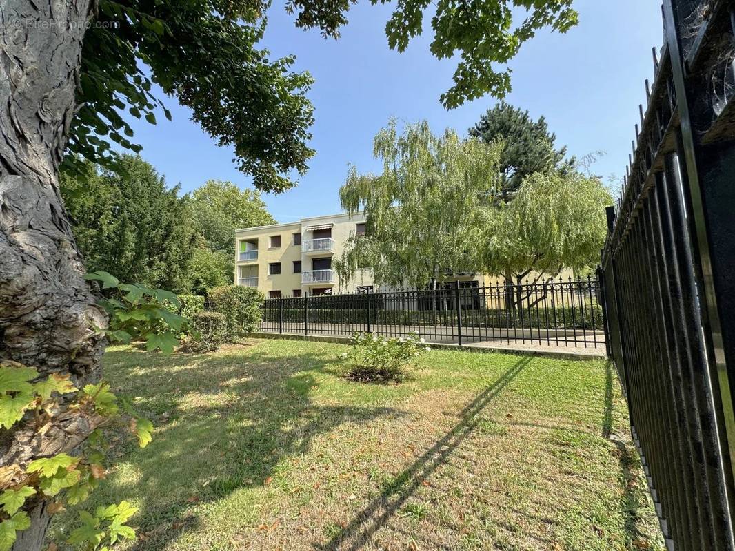 Appartement à LIVRY-GARGAN