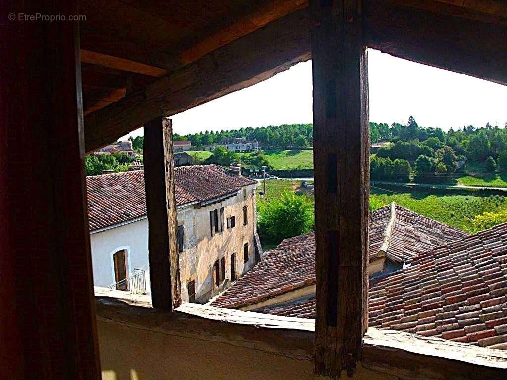 Maison à MONPAZIER