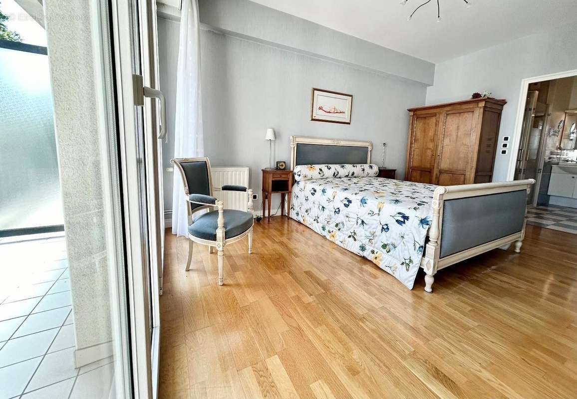   - Appartement à ANGERS