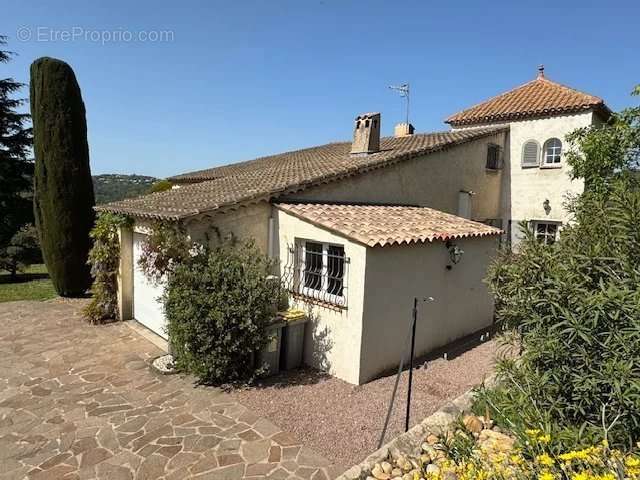 Maison à LES ADRETS-DE-L&#039;ESTEREL