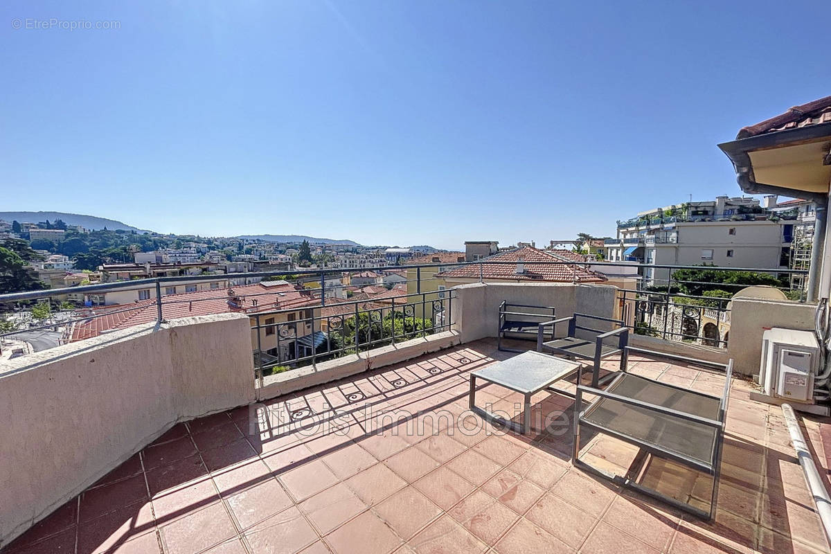 Appartement à NICE