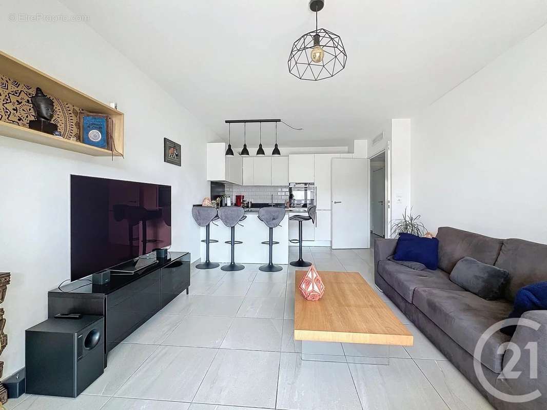 Appartement à MOUGINS