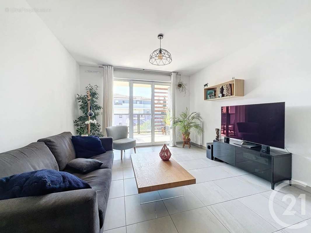 Appartement à MOUGINS