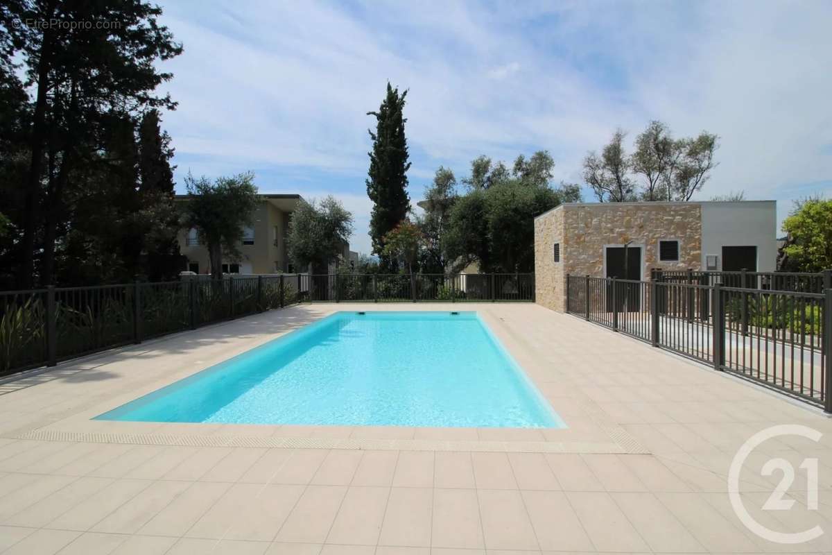 Appartement à MOUGINS