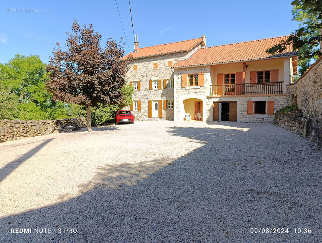 Maison à VARENNES-SAINT-HONORAT