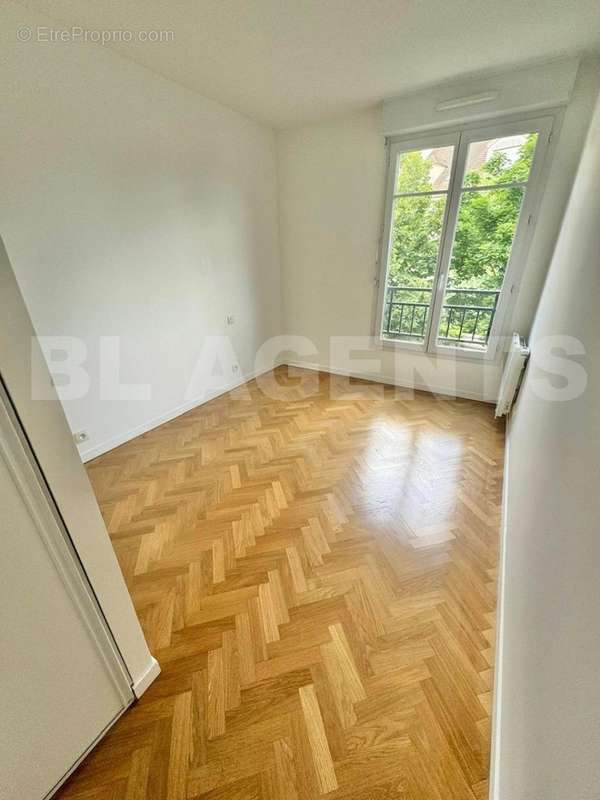 c48e5281-e592-4b40-86f3-7ac3c2a03ec0 - Appartement à MONTIGNY-LE-BRETONNEUX