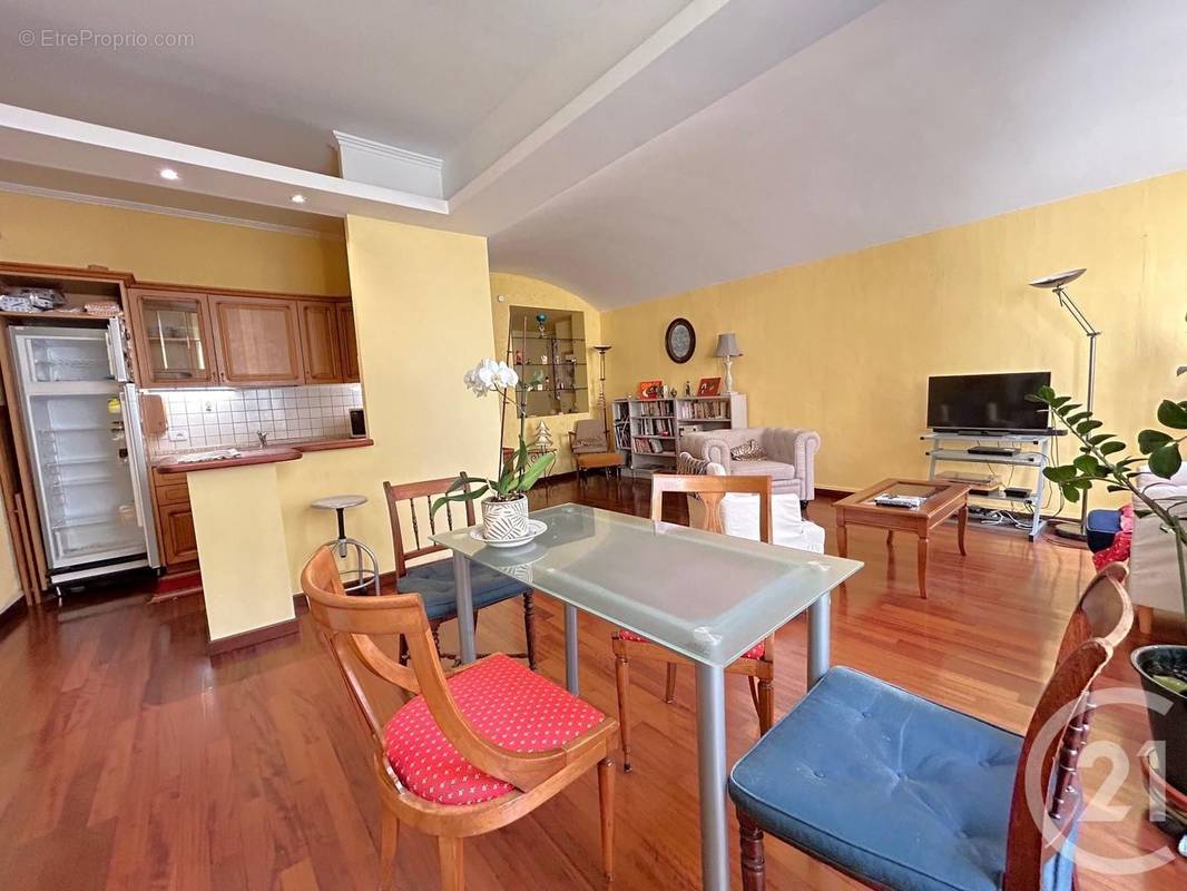 Appartement à MENTON