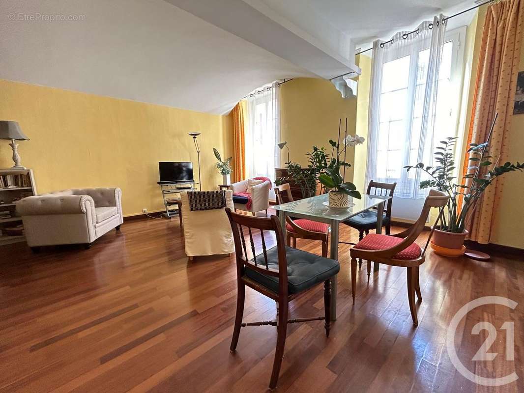 Appartement à MENTON